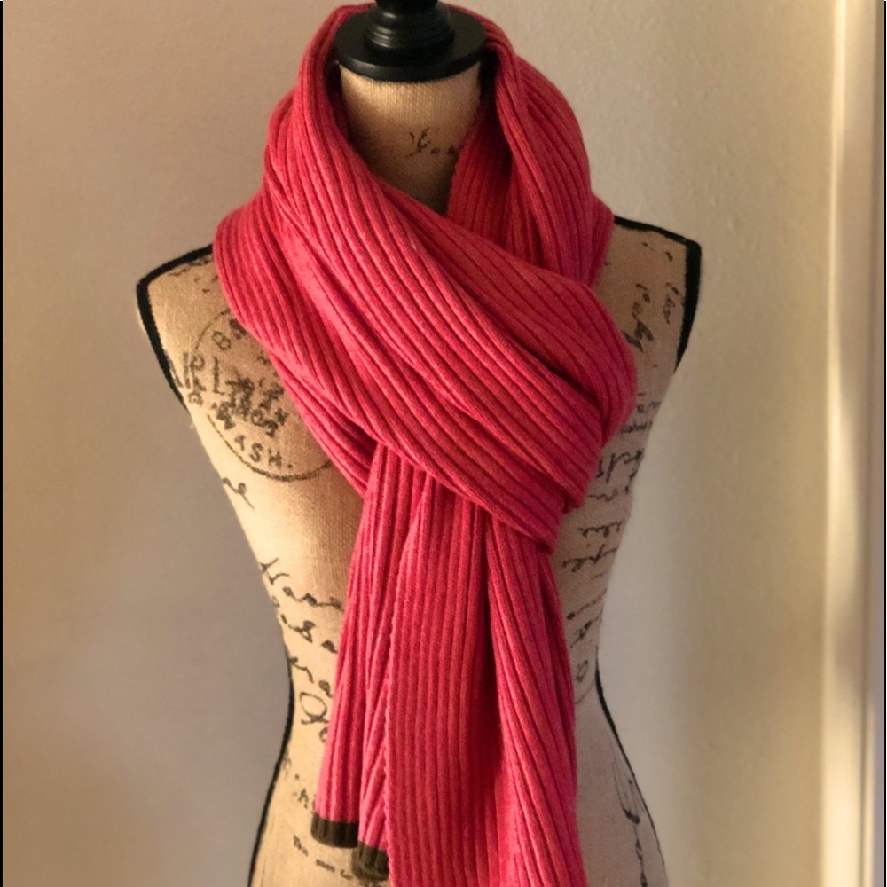 Extra Long Scarf. NWT